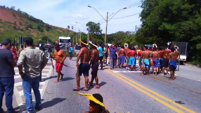 Manifestação indígena br 116