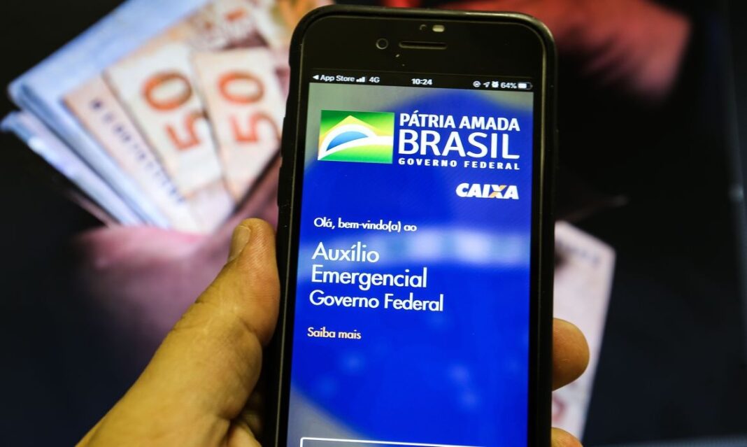 nascidos em abril recebem hoje dia 21 de julho o auxílio emergencial