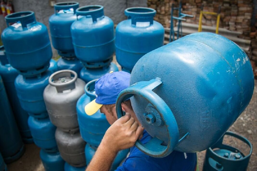 UFJF-GV divulga estatística de preços de combustíveis e gás de cozinha 