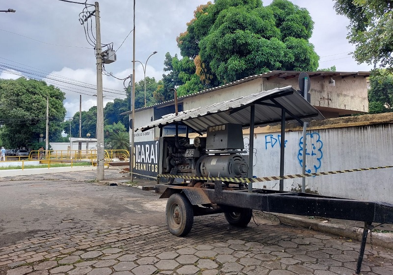 Mergulhão volta a inundar em Governador Valadares