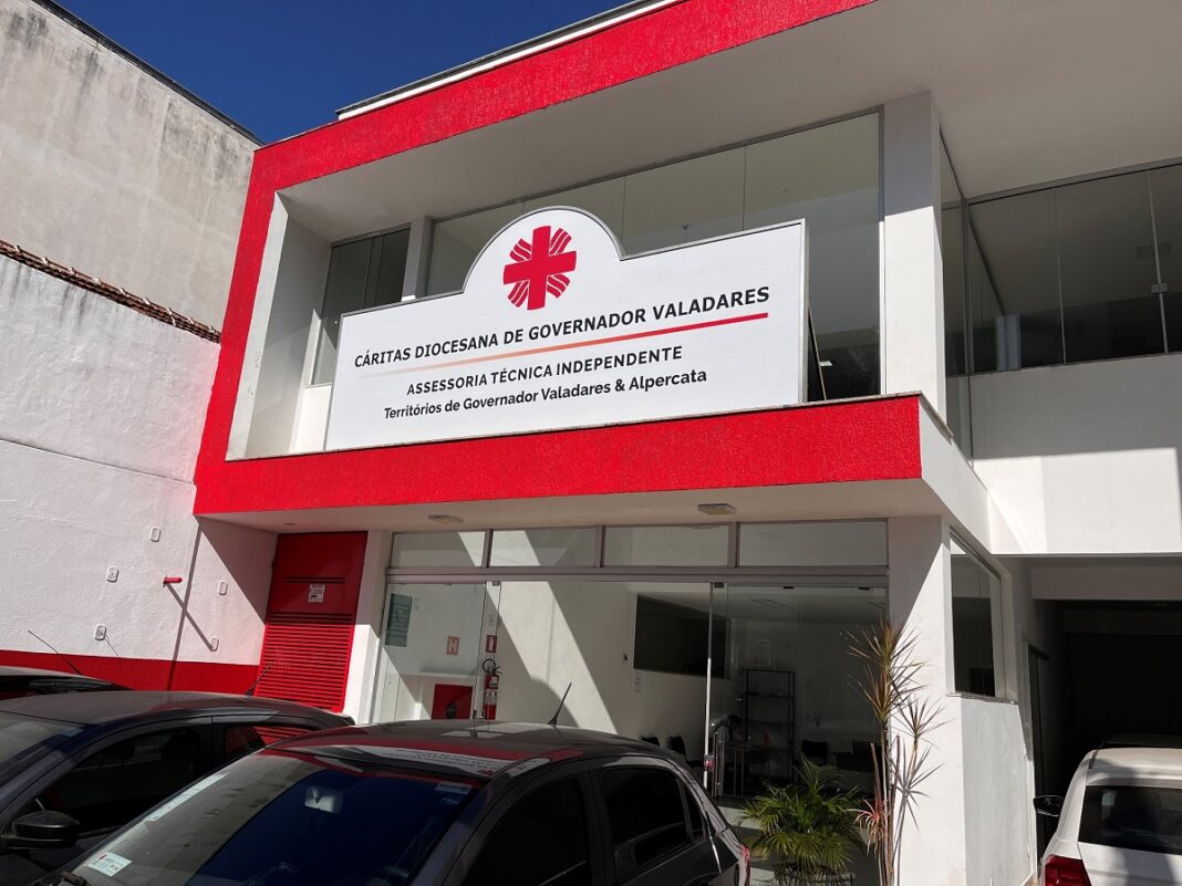 Cáritas Diocesana de Valadares inaugura sede da ATI