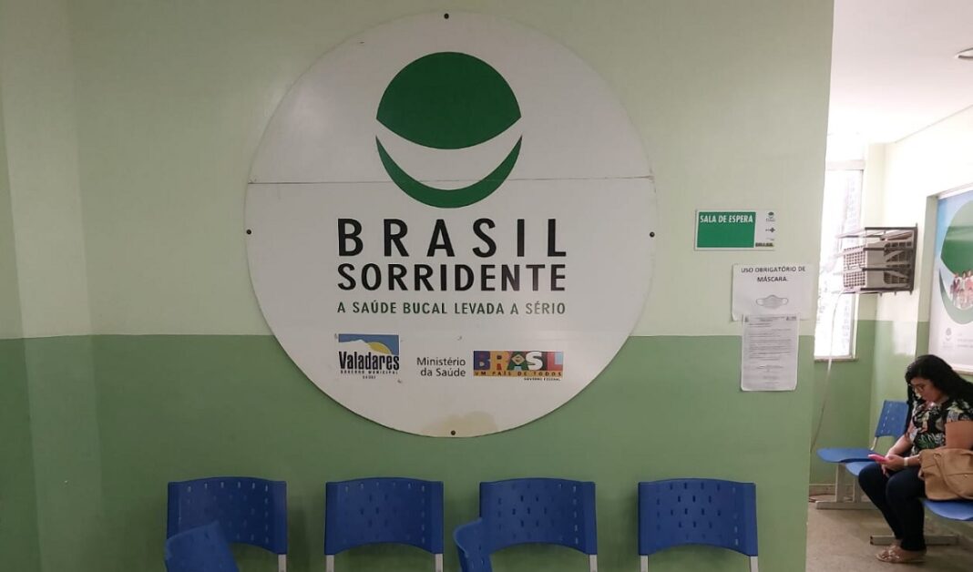 Saúde em Valadares demite contratados e odontologia entra em crise