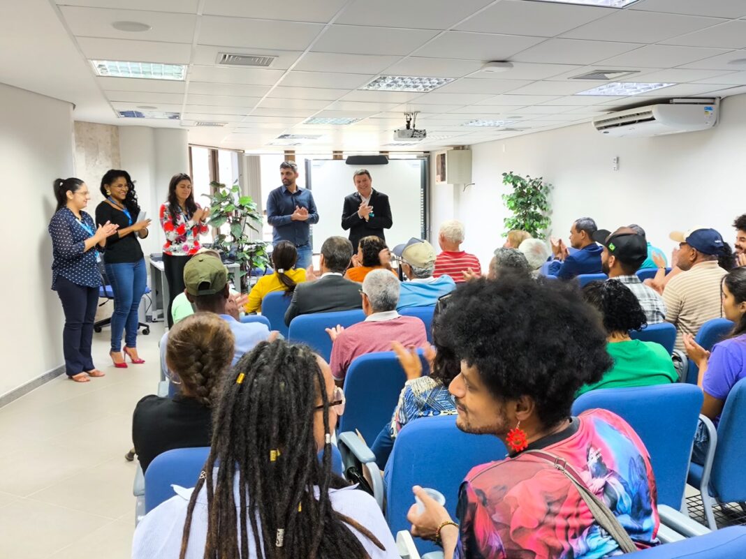 Reunião na Caixa esclarece pagamentos a atingidos do Rio Doce
