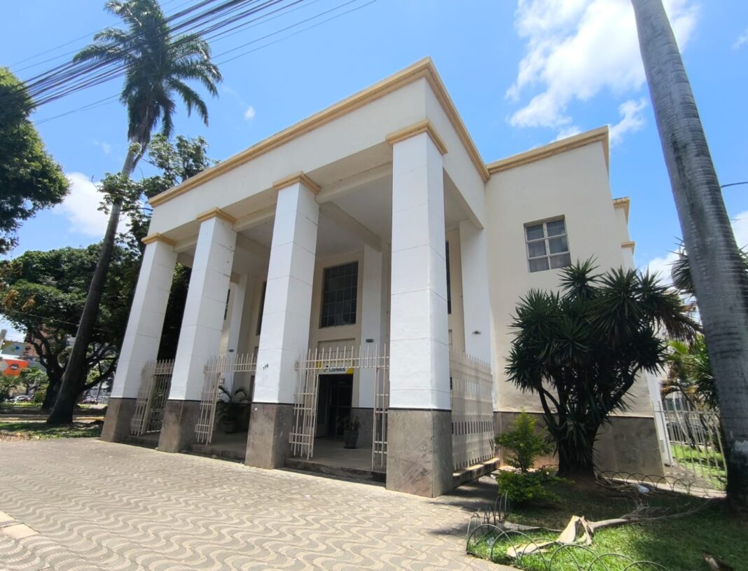 Prédio histórico dos Correios será nova sede da Câmara de Valadares