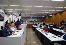 Plenário da Câmara analisa hoje representação por infração político-administrativa Plenário da Câmara analisa hoje representação por infração político-administrativa
