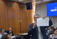 “Prova” do prefeito de Valadares contra empresário veio de proposta de sua equipe de transição para reduzir custo do transporte escolar "Prova" do prefeito de Valadares contra empresário veio de proposta de sua equipe de transição para reduzir custo do transporte escolar