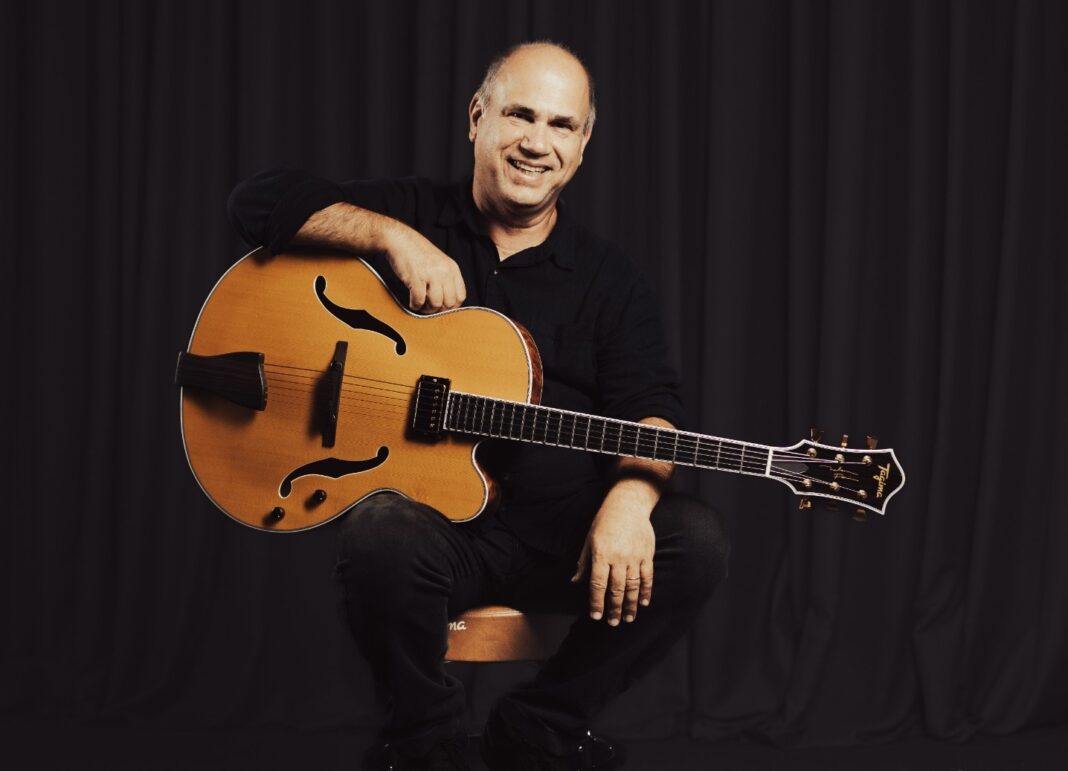 Nelson Faria se apresenta em Valadares pelo Circulaê Minas