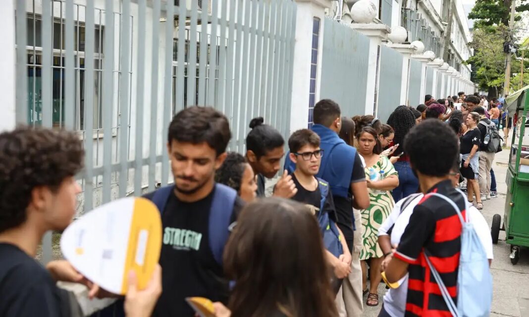 Prazo para pagar taxa do Enem termina nesta quarta-feira