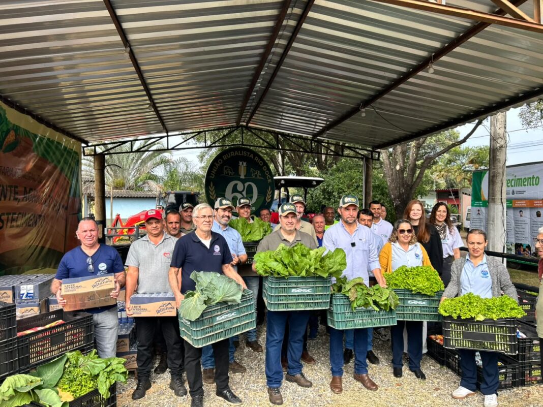Expoagro destina 11 toneladas de alimentos e 10 mil litros de leite a entidades de Valadares