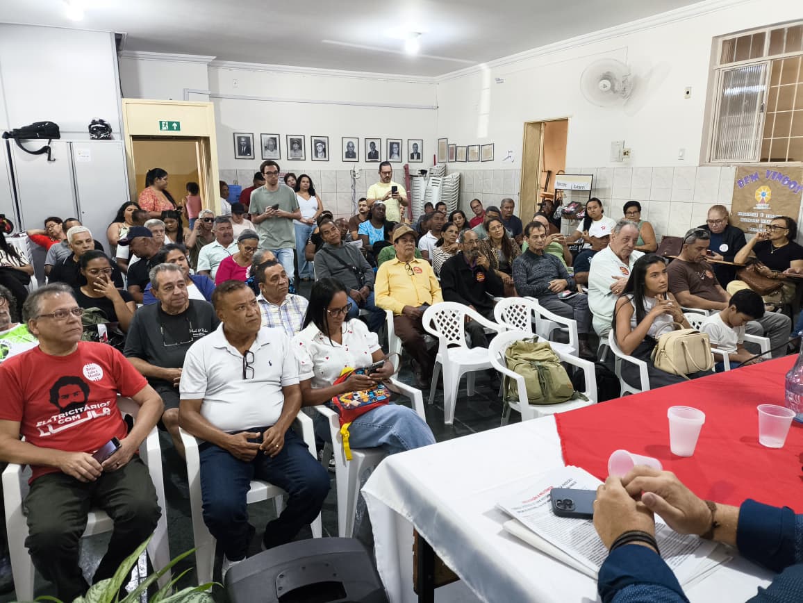 Deputado Betão defende educação pública, Copasa e escala 5x2 em Valadares