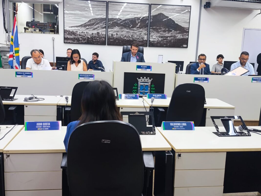 CPI da Nobe não comprova desvio, mas aponta irregularidades em contratos de Valadares